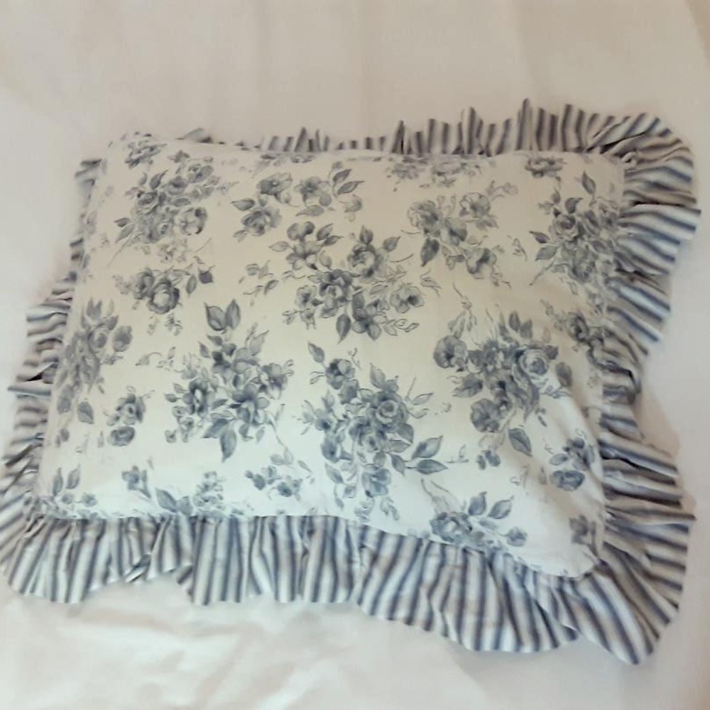 VTG CROWN CRAFT PILLOW SHAM STANDARD PILLOW SIZE LIKE NEW